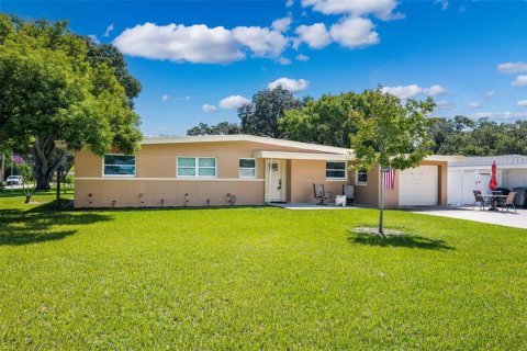 House in Clearwater, Florida 3 bedrooms, 106.28 sq.m. № 1341438 - photo 5