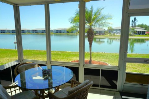 Condo in Punta Gorda, Florida, 2 bedrooms  № 1341439 - photo 3