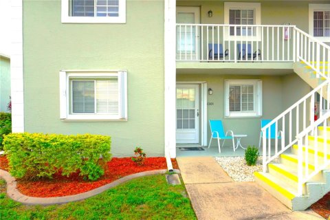 Condo in Punta Gorda, Florida, 2 bedrooms  № 1341439 - photo 2