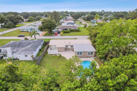 Villa ou maison à vendre à Saint Petersburg, Floride: 3 chambres, 162.11 m2 № 1341437 - photo 12