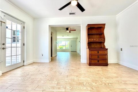 Casa en venta en Saint Petersburg, Florida, 3 dormitorios, 162.11 m2 № 1341437 - foto 21