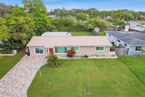 Casa en venta en Saint Petersburg, Florida, 3 dormitorios, 162.11 m2 № 1341437 - foto 8