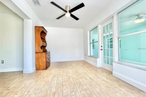 Casa en venta en Saint Petersburg, Florida, 3 dormitorios, 162.11 m2 № 1341437 - foto 20