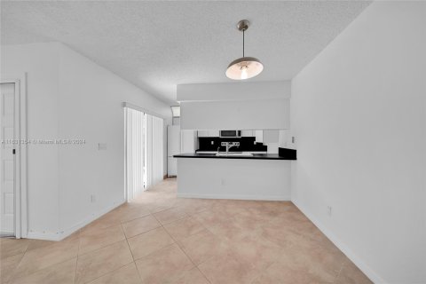 Touwnhouse à vendre à Davie, Floride: 3 chambres, 153.66 m2 № 1291913 - photo 11