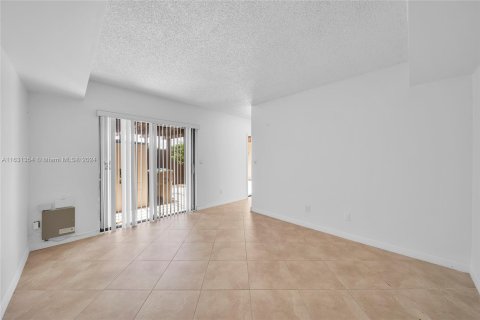 Touwnhouse à vendre à Davie, Floride: 3 chambres, 153.66 m2 № 1291913 - photo 10