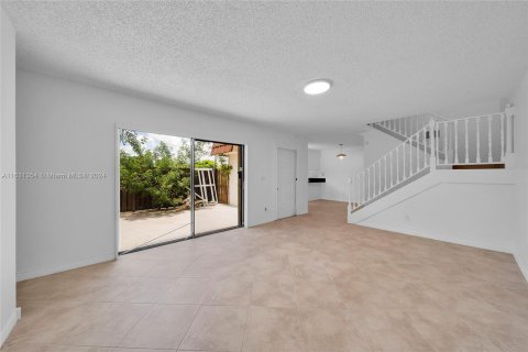 Touwnhouse à vendre à Davie, Floride: 3 chambres, 153.66 m2 № 1291913 - photo 6