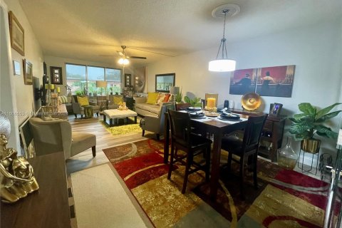 Condo in Sunrise, Florida, 1 bedroom  № 1268761 - photo 5