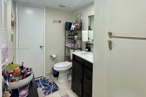 Condo in Sunrise, Florida, 1 bedroom  № 1268761 - photo 22