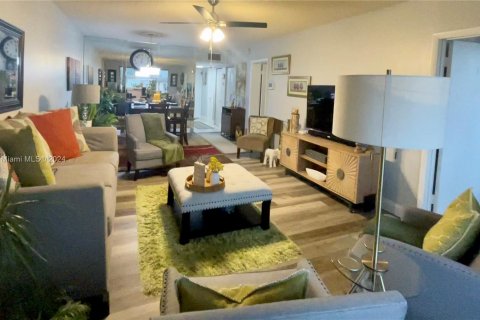 Condo in Sunrise, Florida, 1 bedroom  № 1268761 - photo 10