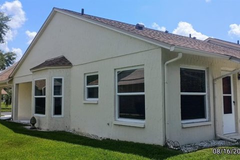 Copropriété à vendre à Port Richey, Floride: 2 chambres, 92.25 m2 № 1333976 - photo 3