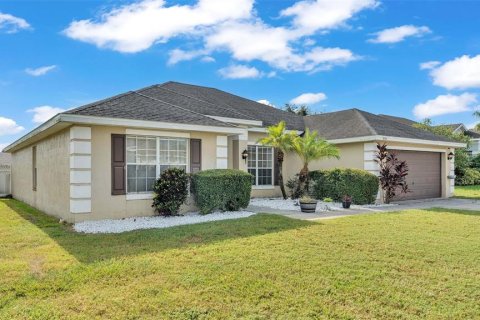 House in Lakeland, Florida 4 bedrooms, 215.63 sq.m. № 1343961 - photo 3