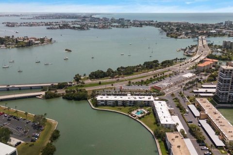 Copropriété à louer à South Pasadena, Floride: 1 chambre, 51.56 m2 № 1343925 - photo 3