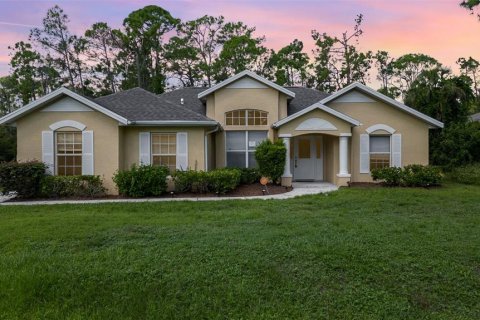 Villa ou maison à vendre à North Port, Floride: 3 chambres, 132.48 m2 № 1383355 - photo 1