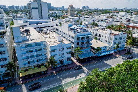 Copropriété à vendre à Miami Beach, Floride: 2 chambres, 67.73 m2 № 1289018 - photo 20