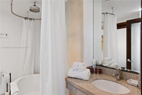 Condominio en venta en Miami Beach, Florida, 2 dormitorios, 67.73 m2 № 1289018 - foto 7