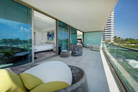 Condominio en venta en Bal Harbour, Florida, 1 dormitorio, 140.56 m2 № 1176468 - foto 11