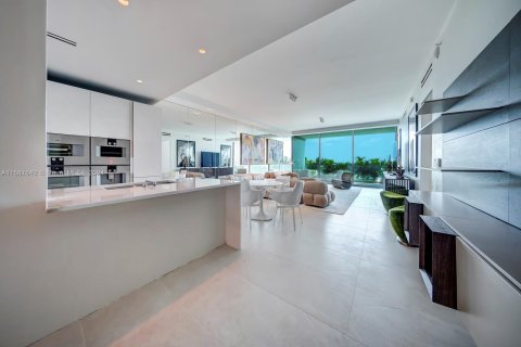 Condominio en venta en Bal Harbour, Florida, 1 dormitorio, 140.56 m2 № 1176468 - foto 7