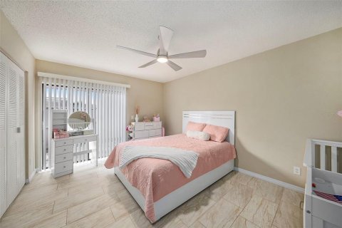 Villa ou maison à vendre à Tampa, Floride: 2 chambres, 82.78 m2 № 1336337 - photo 13