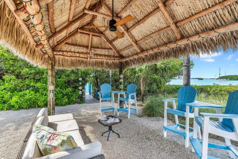 Villa ou maison à vendre à Islamorada, Village of Islands, Floride: 7 chambres, 431.35 m2 № 777315 - photo 8