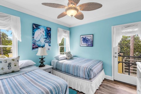 House in Islamorada, Village of Islands, Florida 7 bedrooms, 431.35 sq.m. № 777315 - photo 29
