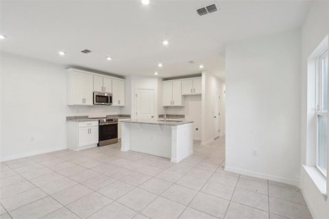 Touwnhouse à vendre à Davenport, Floride: 3 chambres, 134.8 m2 № 1298373 - photo 3