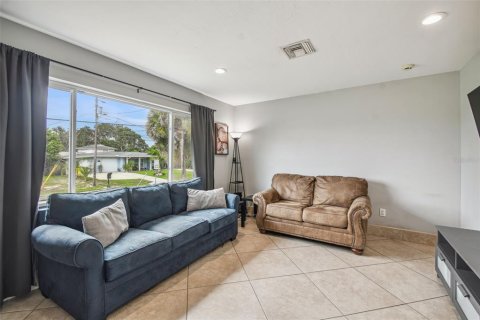 Casa en venta en Palm Harbor, Florida, 3 dormitorios, 113.15 m2 № 1376371 - foto 19