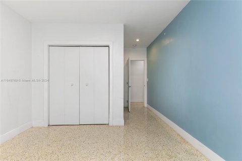 Casa en venta en Miami Beach, Florida, 2 dormitorios, 139.35 m2 № 1332028 - foto 26