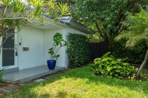 Casa en venta en Miami Beach, Florida, 2 dormitorios, 139.35 m2 № 1332028 - foto 1