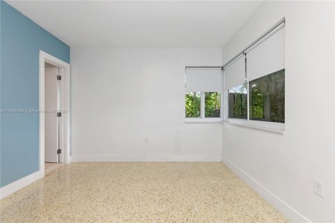 Casa en venta en Miami Beach, Florida, 2 dormitorios, 139.35 m2 № 1332028 - foto 28