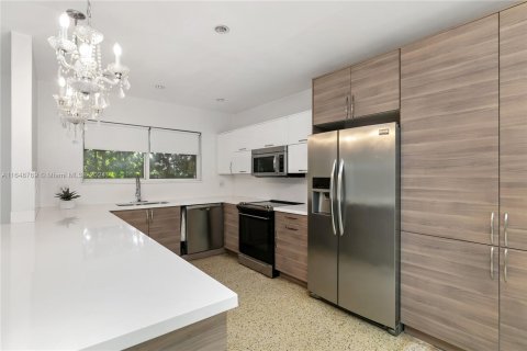 Casa en venta en Miami Beach, Florida, 2 dormitorios, 139.35 m2 № 1332028 - foto 15