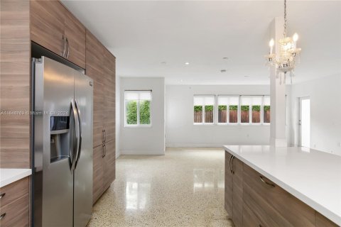 Casa en venta en Miami Beach, Florida, 2 dormitorios, 139.35 m2 № 1332028 - foto 18