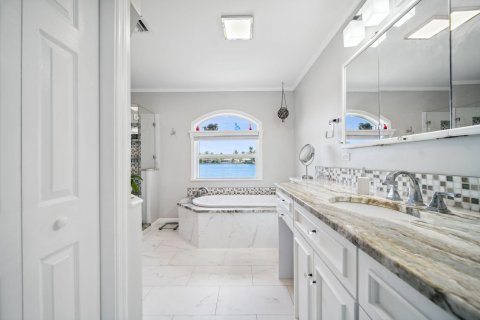 Villa ou maison à vendre à Oakland Park, Floride: 3 chambres, 200.02 m2 № 1009390 - photo 15
