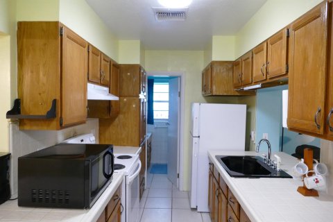 Casa en venta en Okeechobee, Florida, 3 dormitorios, 214.7 m2 № 938893 - foto 29