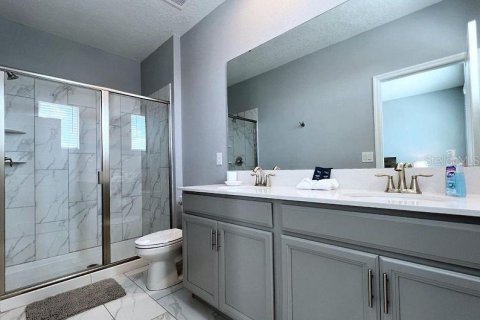 Villa ou maison à vendre à Kissimmee, Floride: 6 chambres, 310.57 m2 № 554657 - photo 20