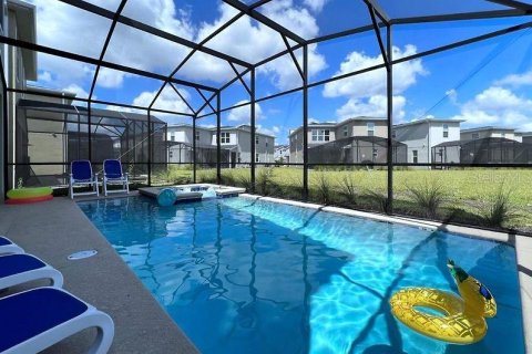 Villa ou maison à vendre à Kissimmee, Floride: 6 chambres, 310.57 m2 № 554657 - photo 5