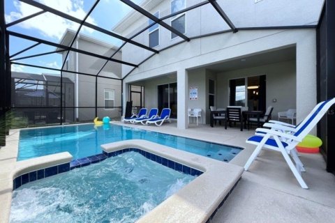 Villa ou maison à vendre à Kissimmee, Floride: 6 chambres, 310.57 m2 № 554657 - photo 11