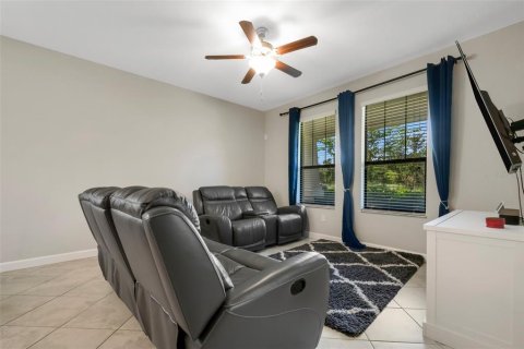 Casa en venta en Land O' Lakes, Florida, 4 dormitorios, 187.94 m2 № 1296438 - foto 15