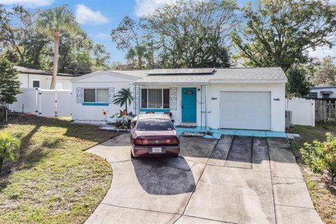 Casa en venta en New Port Richey, Florida, 2 dormitorios, 86.4 m2 № 1385206 - foto 1