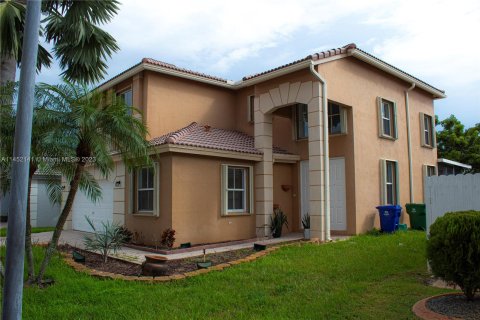 Villa ou maison à vendre à Miramar, Floride: 4 chambres, 198.16 m2 № 715892 - photo 4