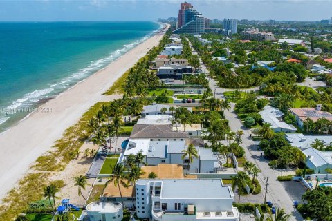 Villa ou maison à vendre à Fort Lauderdale, Floride: 4 chambres, 255.48 m2 № 1116066 - photo 11