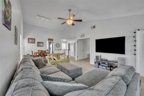 Copropriété à vendre à Orlando, Floride: 3 chambres, 122.72 m2 № 1409803 - photo 7