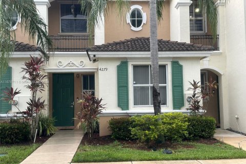 Townhouse in Homestead, Florida 3 bedrooms, 132.66 sq.m. № 1401636 - photo 1