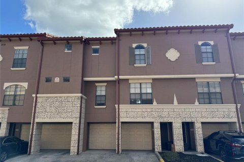 Adosado en venta en Orlando, Florida, 2 dormitorios, 128.76 m2 № 1424636 - foto 1