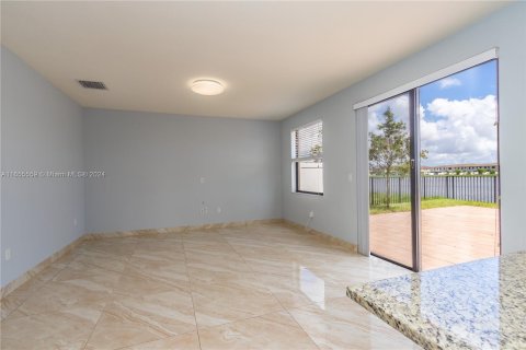 Villa ou maison à vendre à Hialeah, Floride: 4 chambres, 228.73 m2 № 1354567 - photo 26