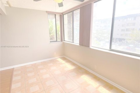 Condominio en venta en North Lauderdale, Florida, 2 dormitorios, 125.42 m2 № 1391914 - foto 18