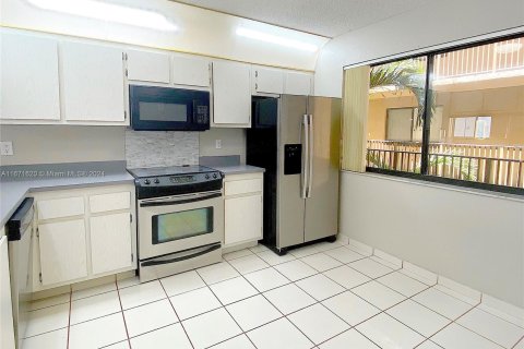 Copropriété à vendre à North Lauderdale, Floride: 2 chambres, 125.42 m2 № 1391914 - photo 3