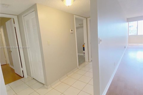 Copropriété à vendre à North Lauderdale, Floride: 2 chambres, 125.42 m2 № 1391914 - photo 22