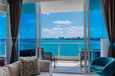 Copropriété à vendre à Miami, Floride: 2 chambres, 104.79 m2 № 1081274 - photo 19