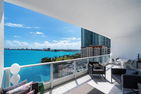 Condo in Miami, Florida, 2 bedrooms  № 1081274 - photo 24