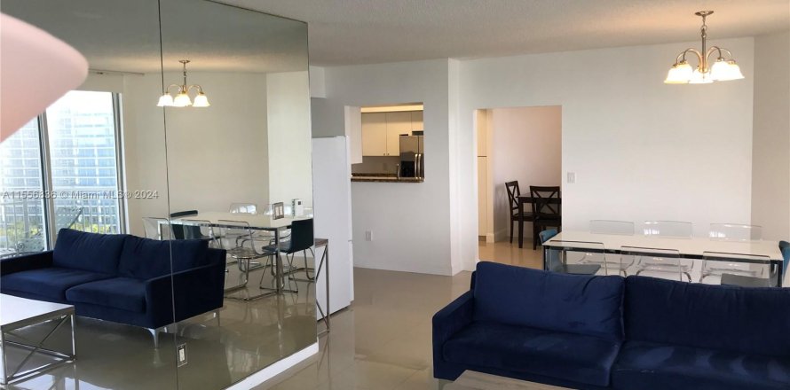 Condominio en Sunny Isles Beach, Florida, 3 dormitorios  № 1081227